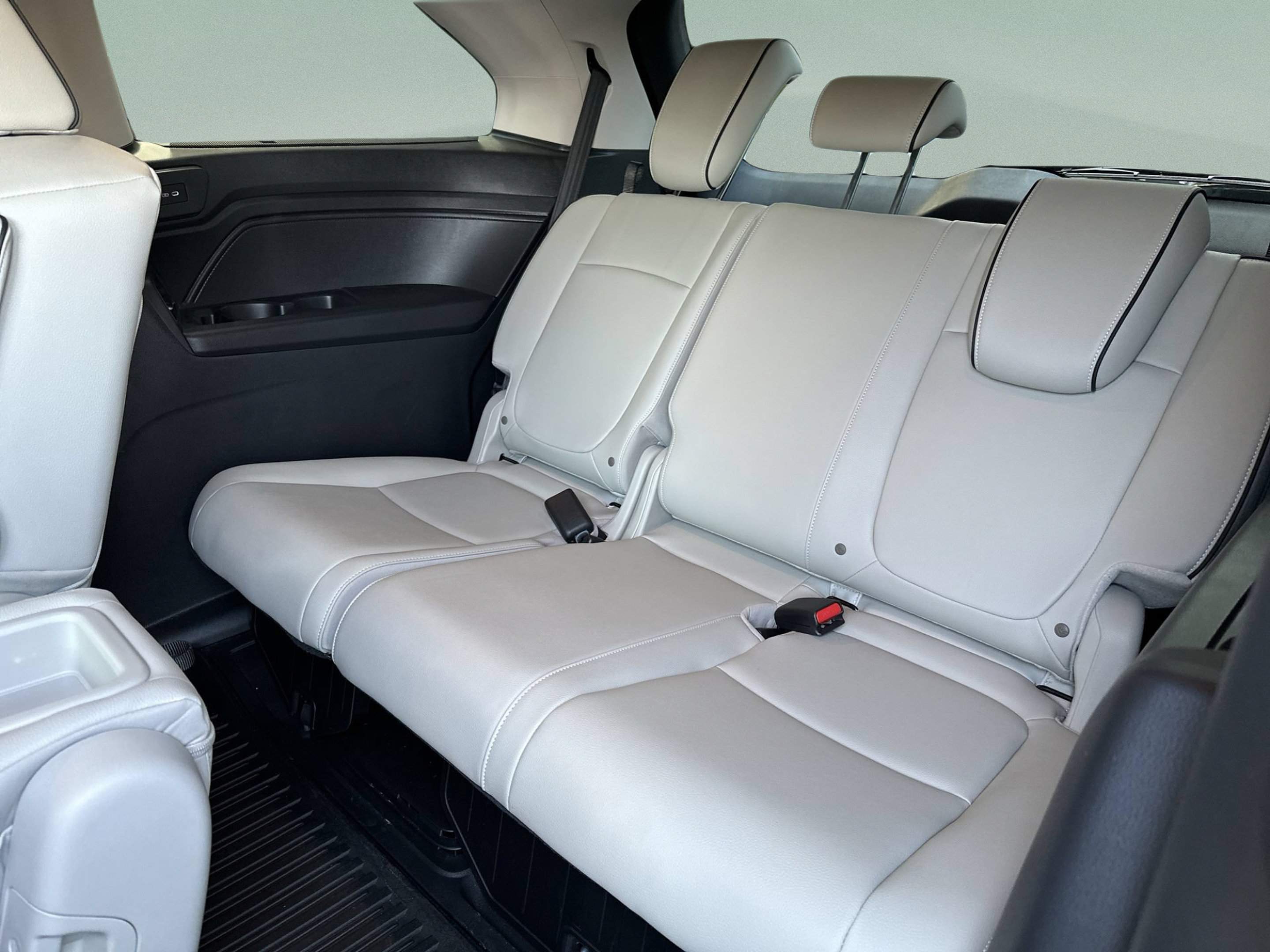 Used 2025 Honda Odyssey Touring image 26