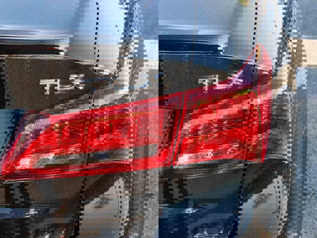 Used 2018 Acura TLX V6 w/ Technology & A-SPEC Pkg image 9