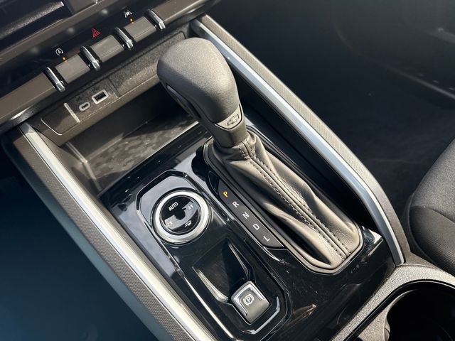 Used 2025 Chevrolet Colorado W/T w/ Advanced Trailering Package image 30