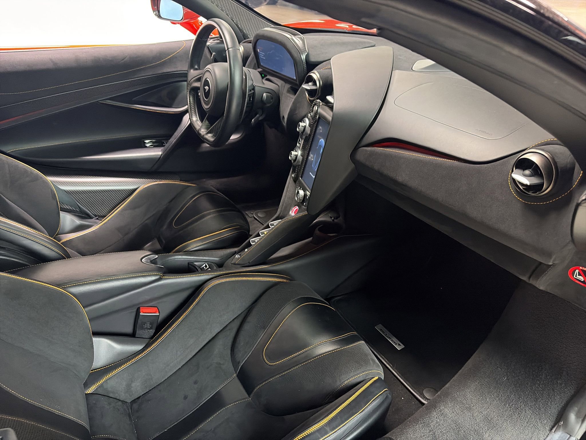 Used 2022 McLaren 720S Spider RWD image 8
