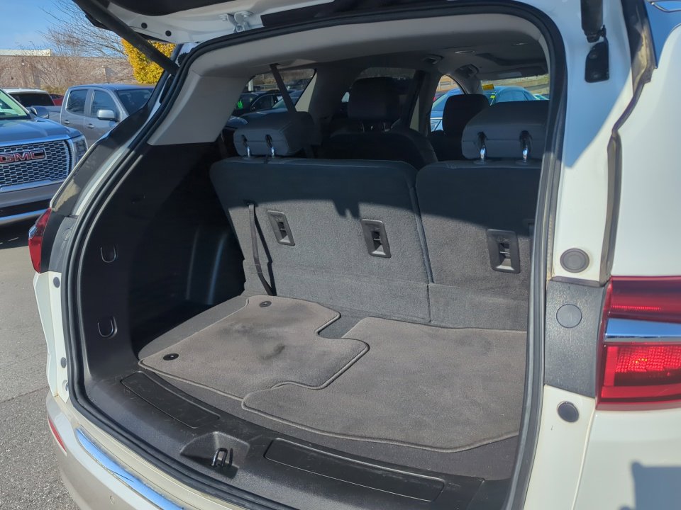 Used 2020 Buick Enclave Essence w/ LPO, Floor Liner Package image 38