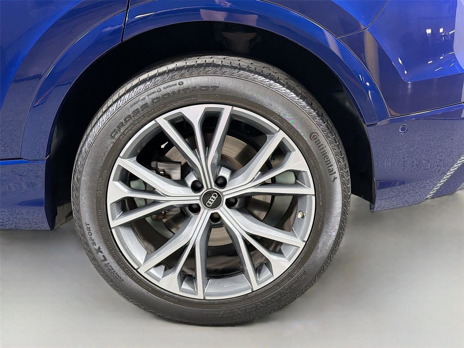 Used 2022 Audi Q8 Premium Plus AWD/4WD image 31