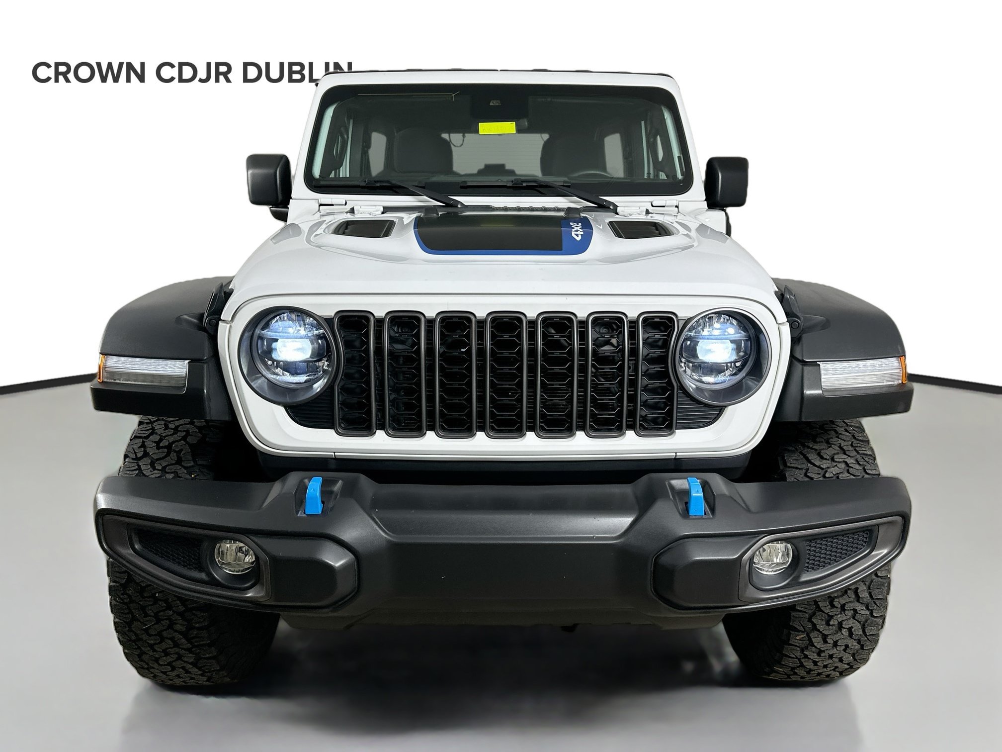 Used 2024 Jeep Wrangler Unlimited Rubicon 4xe w/ Convenience Group AWD/4WD image 2