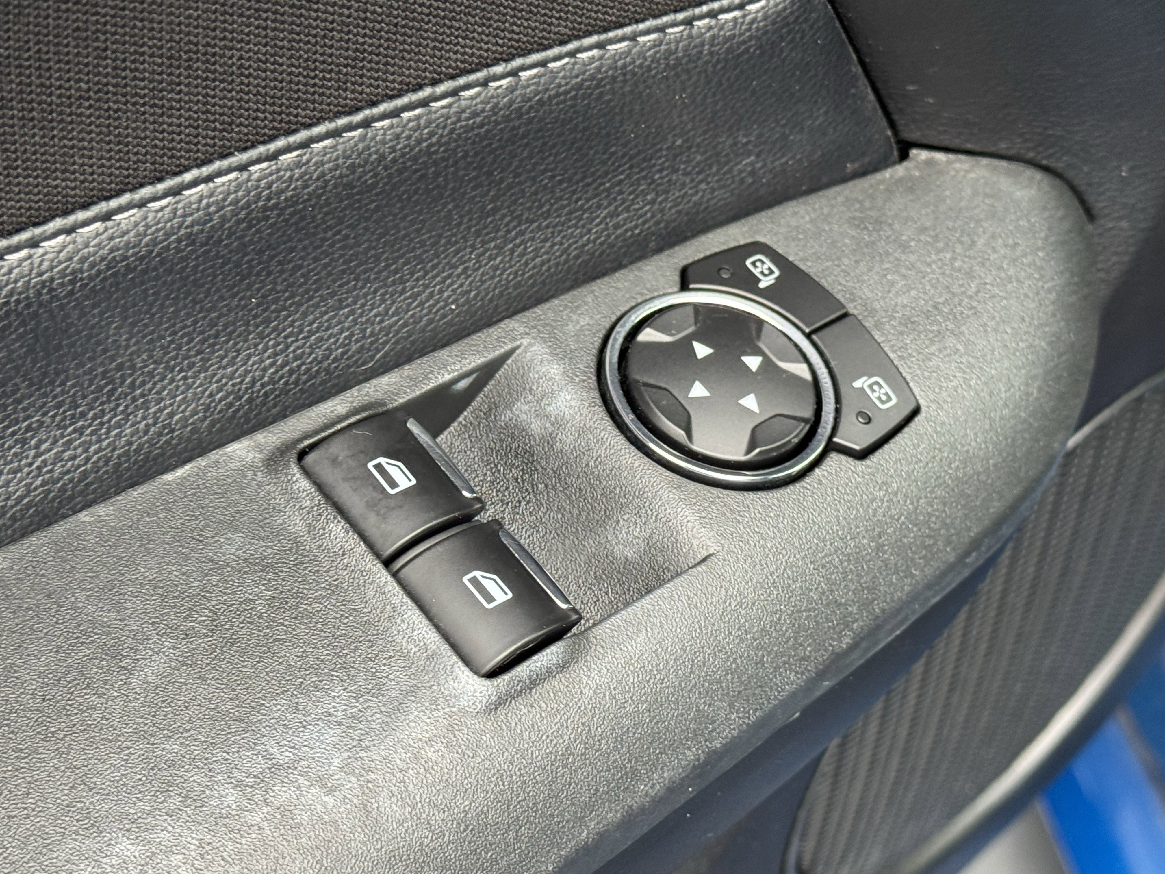 Used 2017 Ford Mustang Coupe image 23