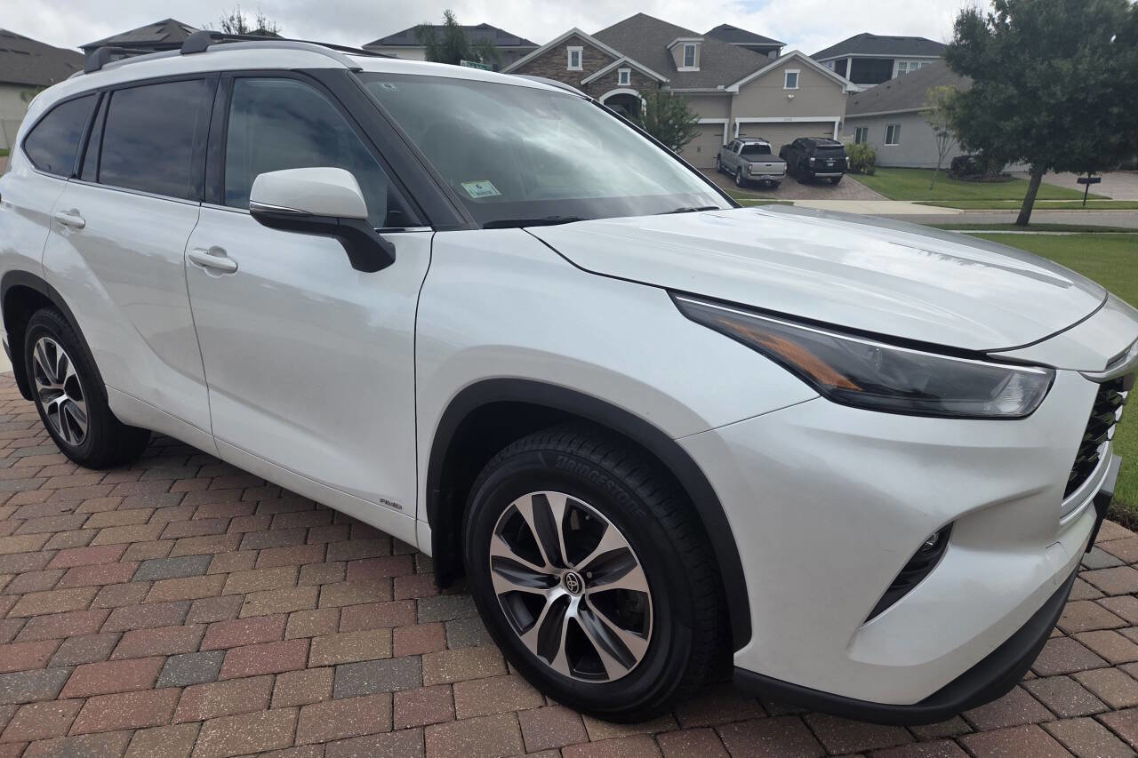 Used 2022 Toyota Highlander XLE