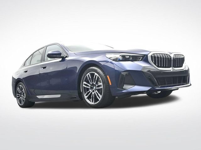 New 2027 BMW 550e xDrive AWD/4WD image 30
