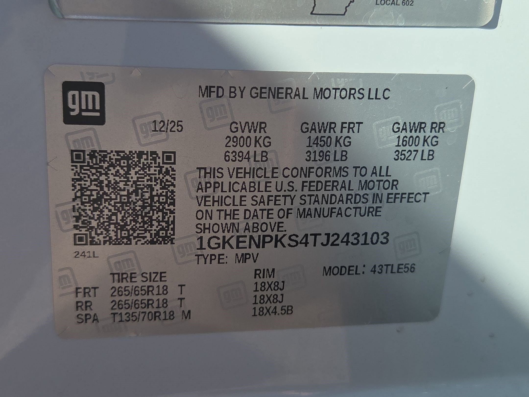 Certified 2026 GMC Acadia AT4 w/ Super Cruise Package AWD/4WD image 33
