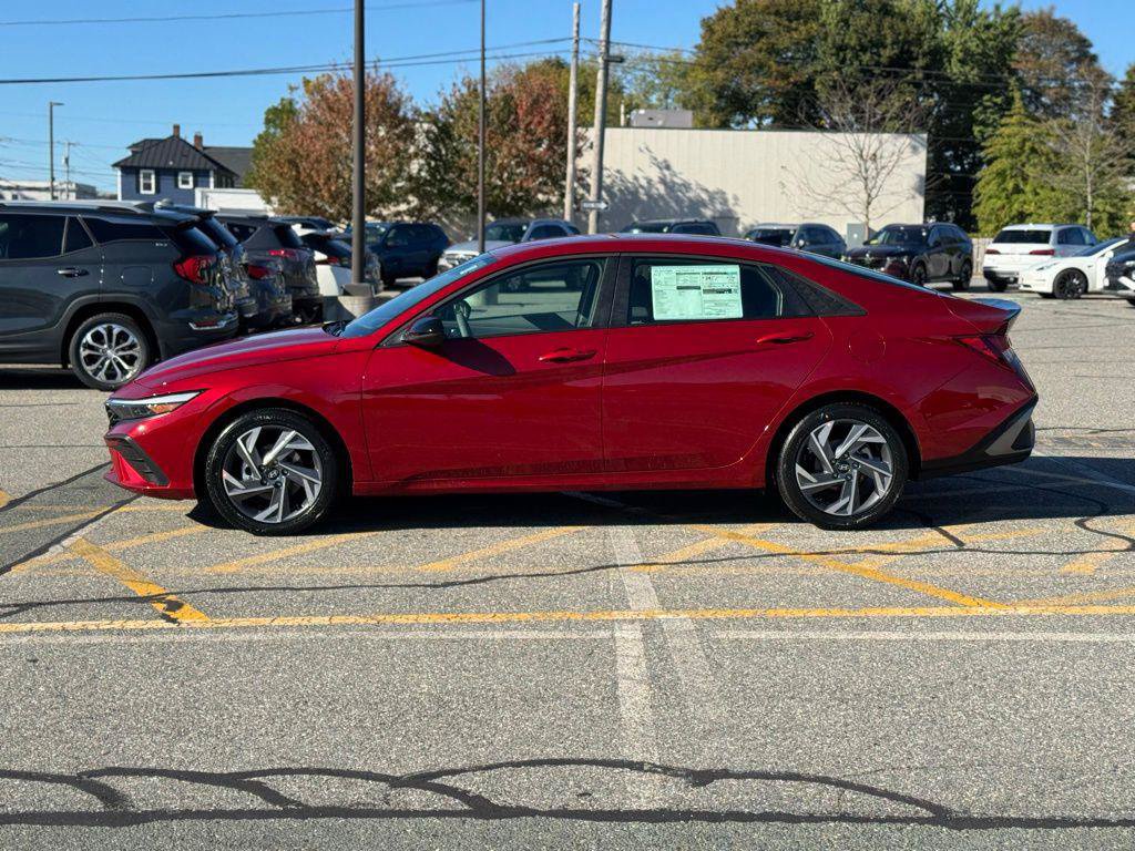 New 2025 Hyundai Elantra Sport FWD image 2