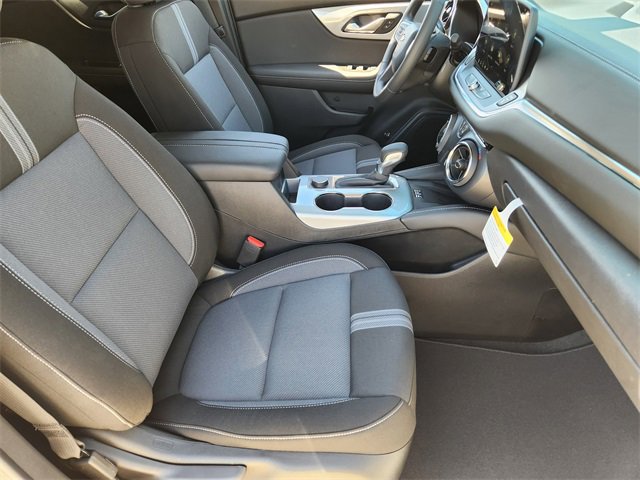 New 2025 Chevrolet Blazer LT w/ Convenience Package image 11