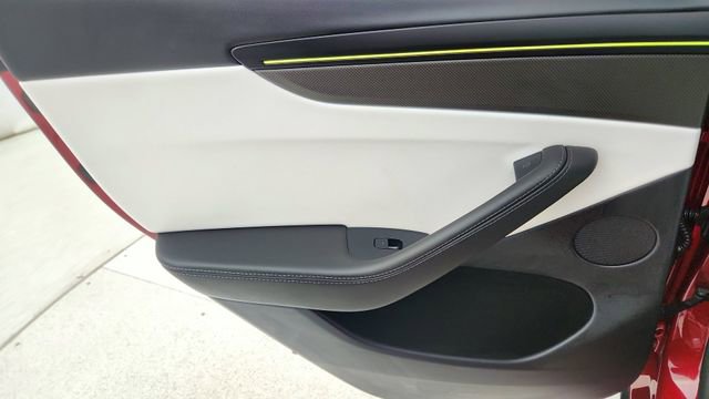 Used 2026 Tesla Model Y Performance AWD/4WD image 31