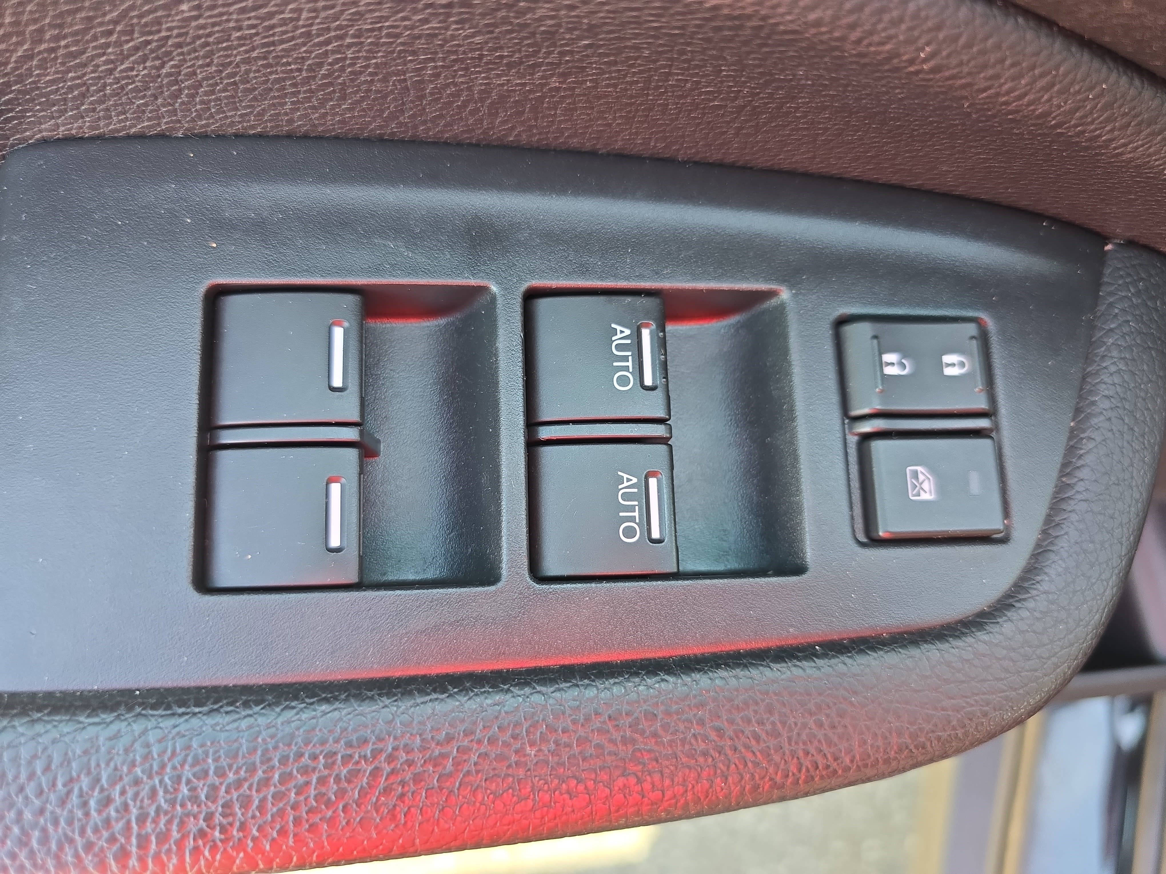 Used 2022 Honda Pilot Sport image 29