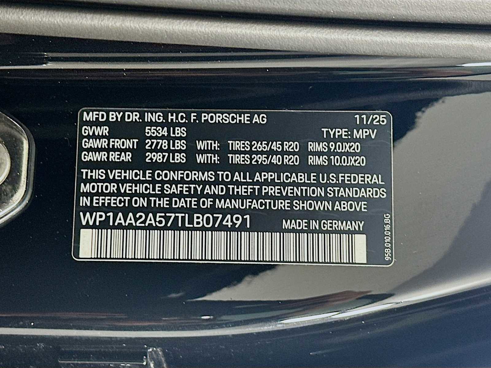 New 2026 Porsche Macan Turbo image 33