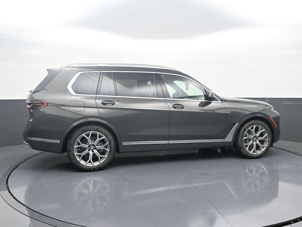 New 2026 BMW X7 xDrive40i image 4