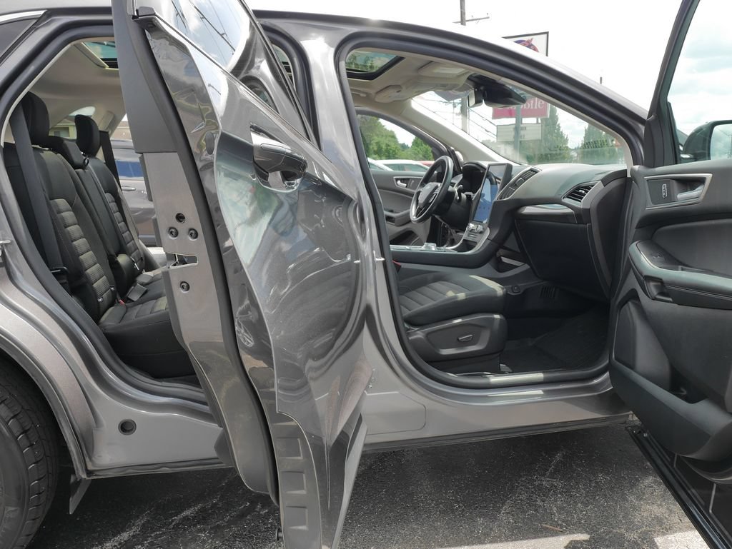 Used 2023 Ford Edge SEL w/ Convenience Package AWD/4WD image 10