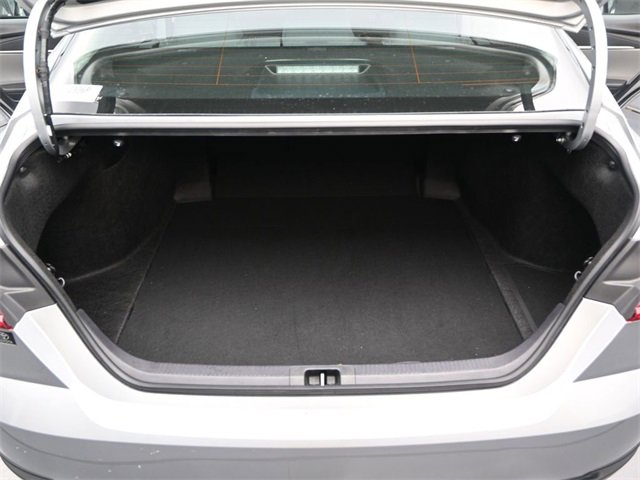 Used 2025 Toyota Camry LE image 15