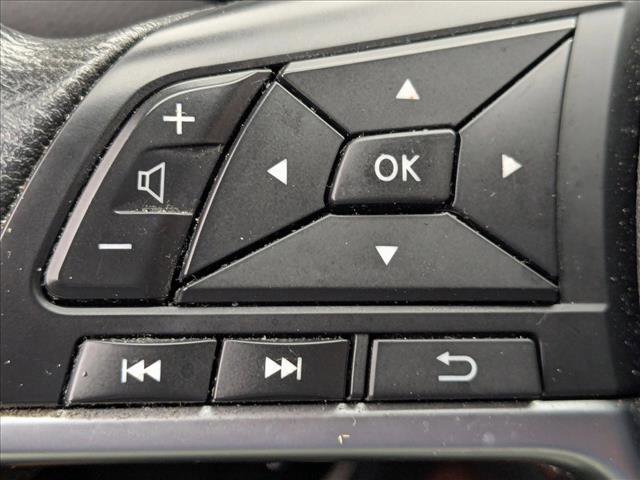 Used 2020 Nissan Rogue Sport SV image 9