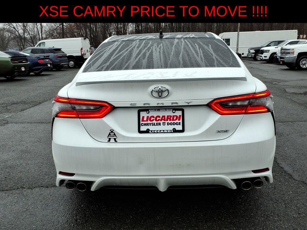 Used 2023 Toyota Camry XSE FWD image 5