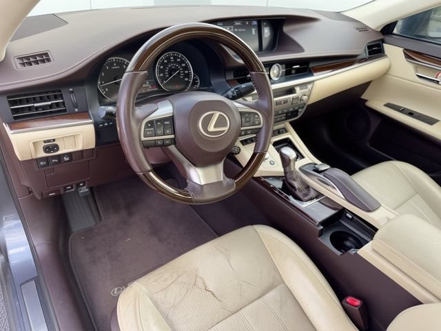 Used 2016 Lexus ES 350 FWD image 16