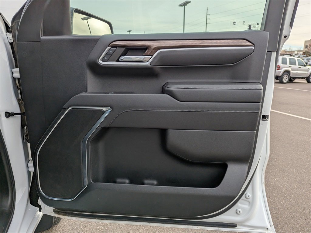 Used 2023 Chevrolet Silverado 1500 RST w/ Redline Edition image 41