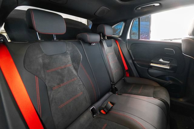 New 2026 Mercedes-Benz GLA 35 AMG 4MATIC image 36
