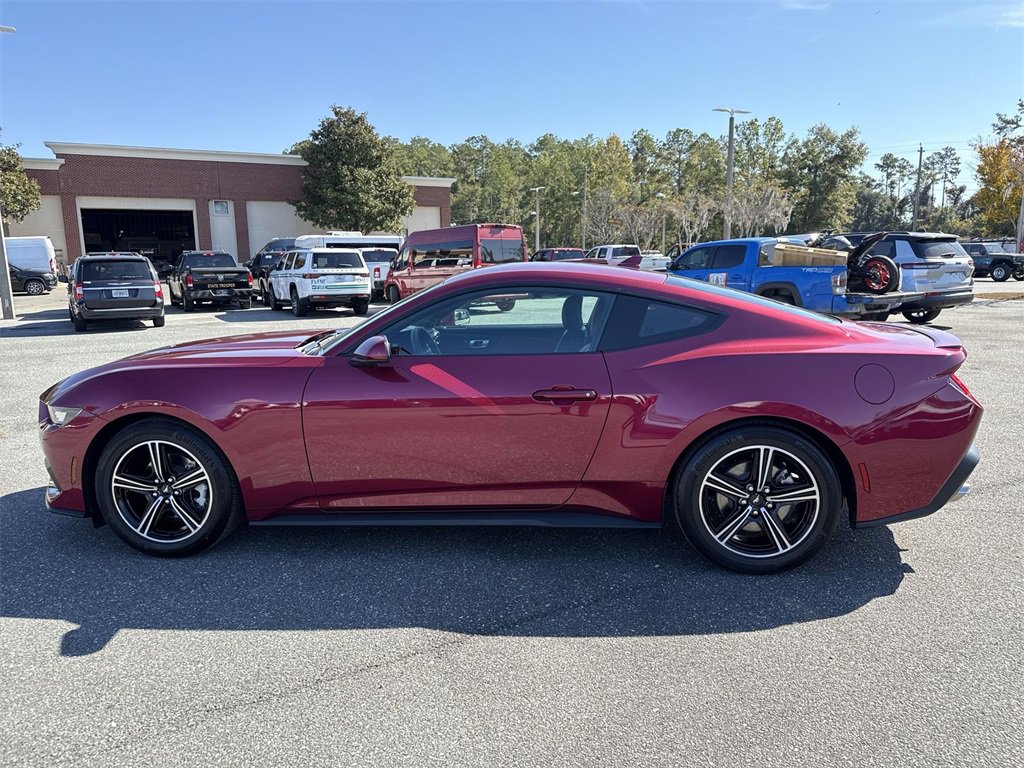 Used 2025 Ford Mustang Premium image 6