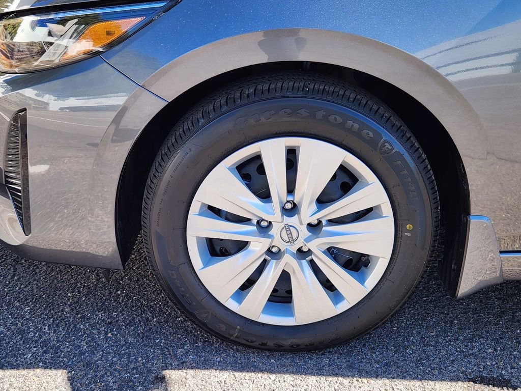 Used 2025 Nissan Sentra S image 16