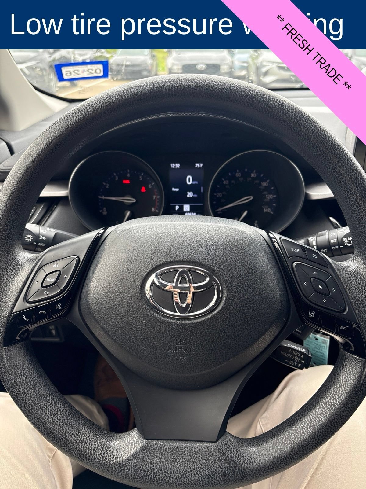 Used 2021 Toyota C-HR LE FWD image 8