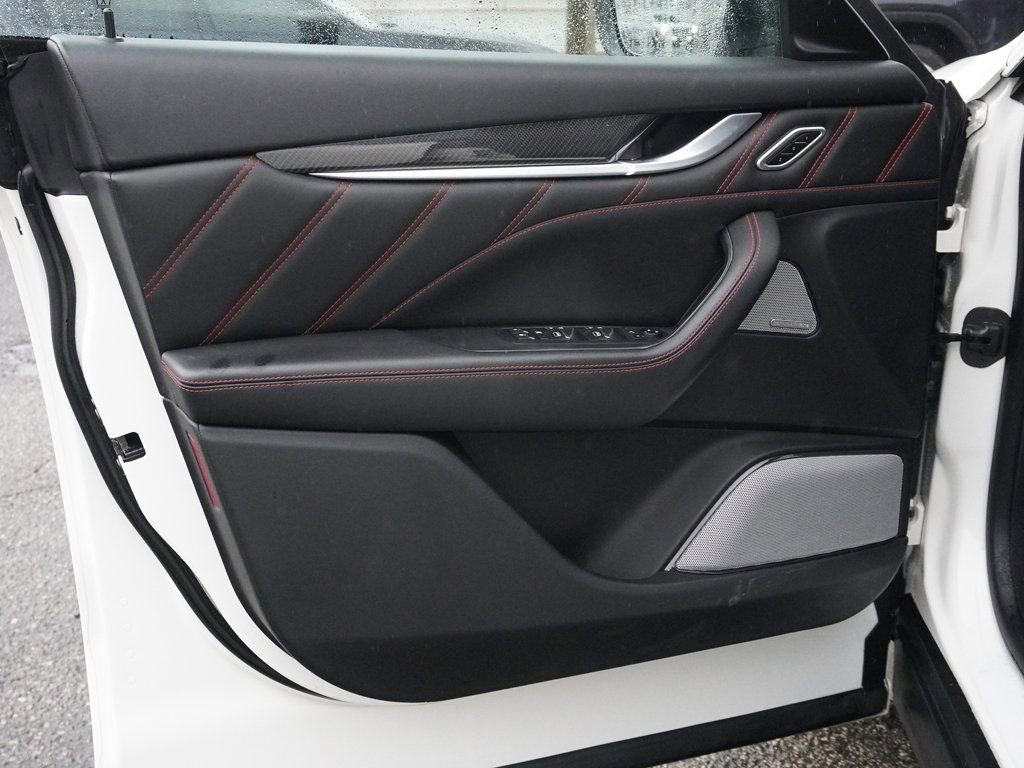 Used 2019 Maserati Levante GTS image 24