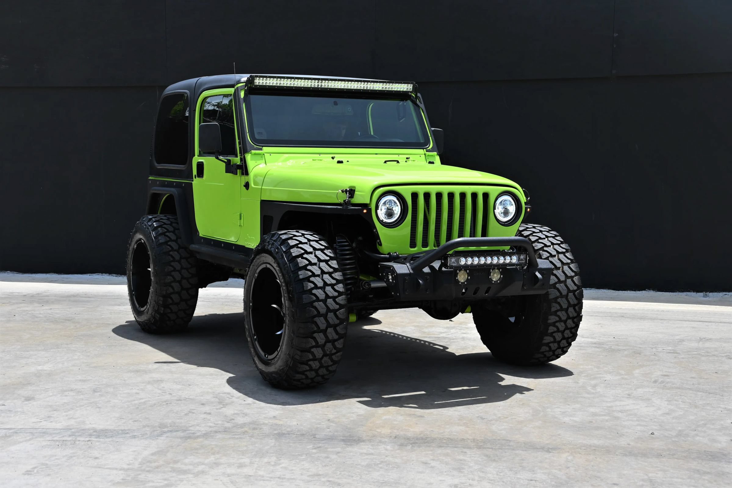 Used 2002 Jeep Wrangler X AWD/4WD image 1