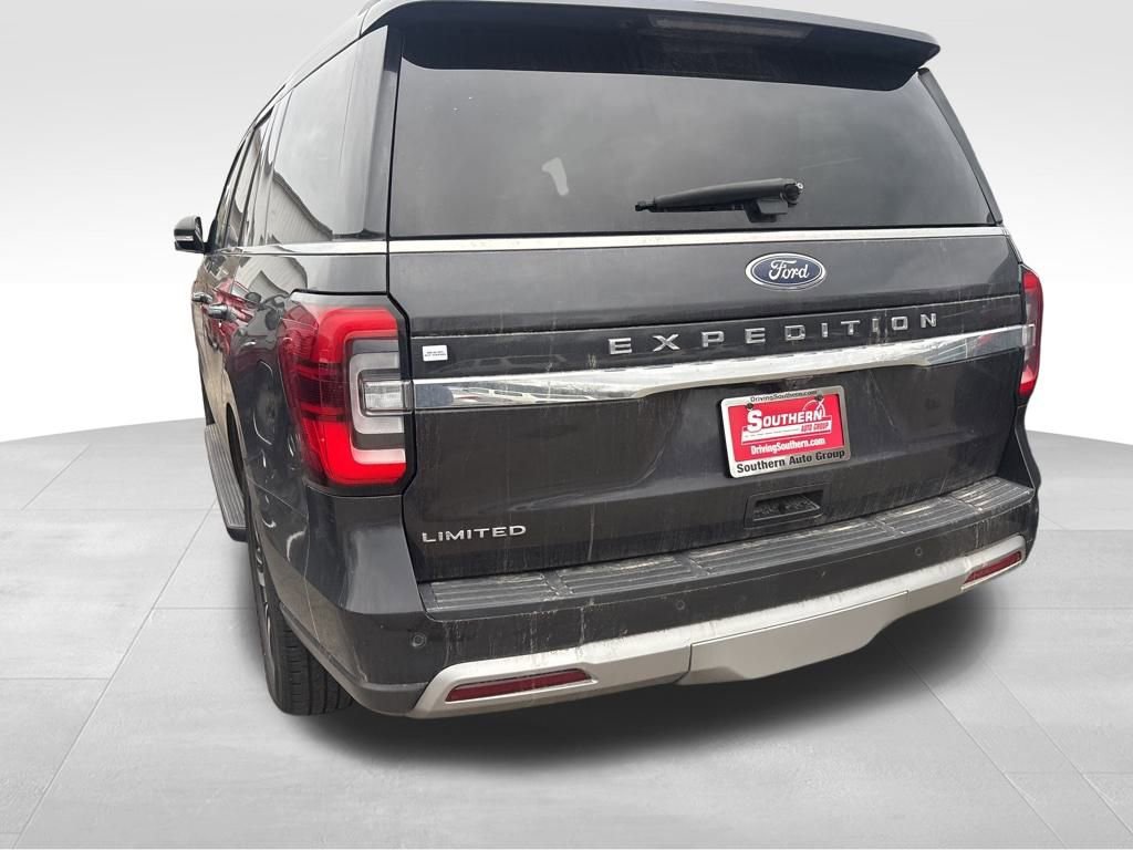 Used 2024 Ford Expedition Limited image 11
