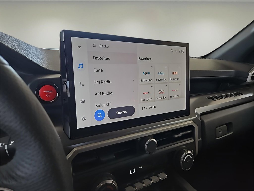 Used 2025 Toyota Tacoma 4x4 Double Cab Hybrid image 34