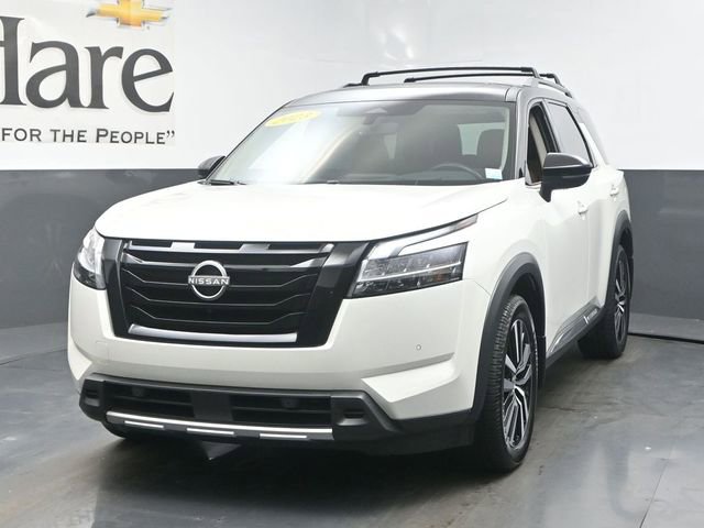 Used 2023 Nissan Pathfinder Platinum AWD/4WD image 7