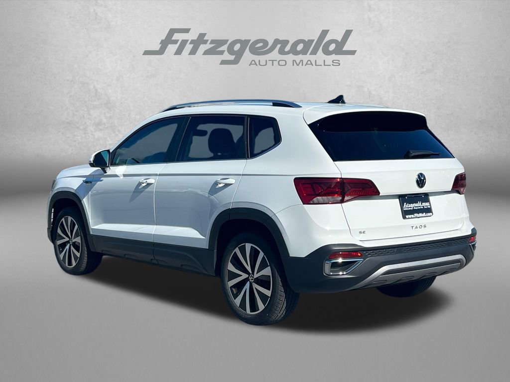 Used 2024 Volkswagen Taos SE FWD image 8