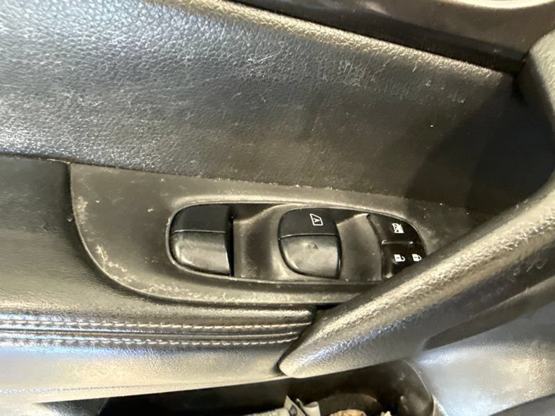 Used 2019 Nissan Rogue S w/ Special Edition Package AWD/4WD image 19