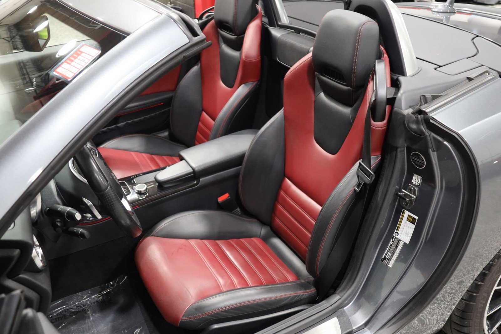 Used 2017 Mercedes-Benz SLC 43 AMG image 37