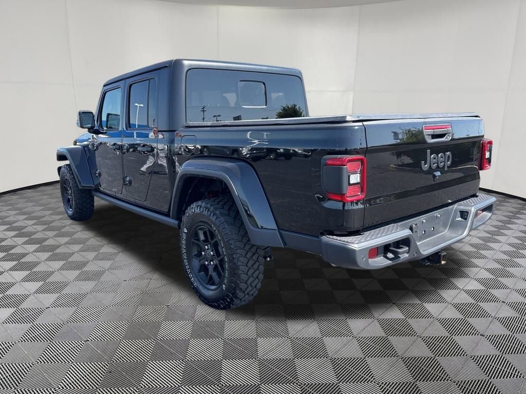 Used 2024 Jeep Gladiator Willys image 3