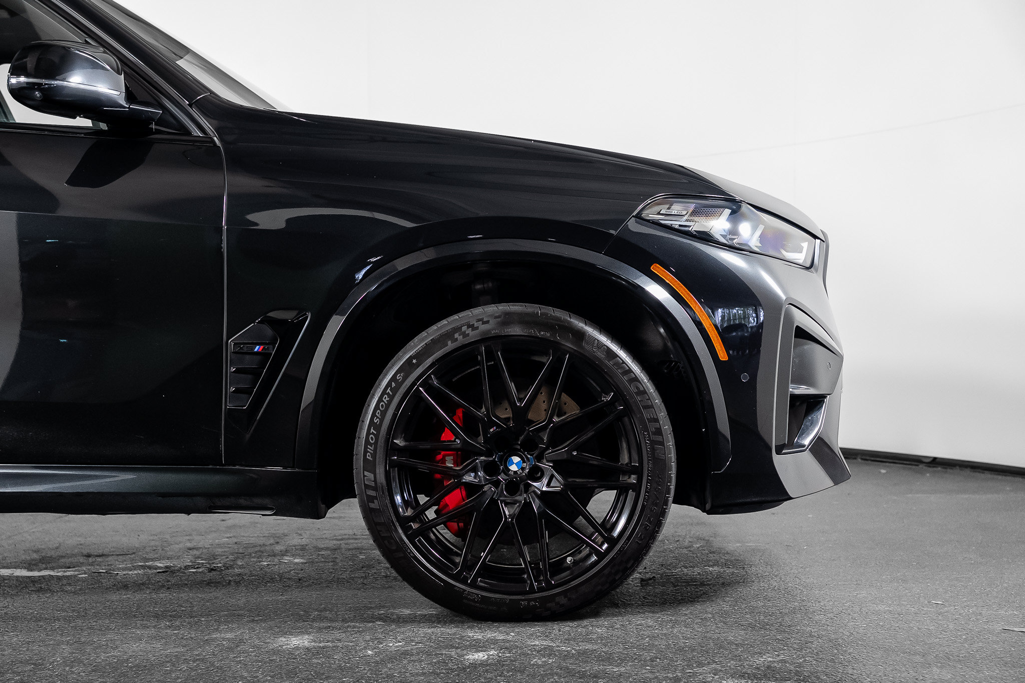 Used 2025 BMW X5 M Competition AWD/4WD image 35
