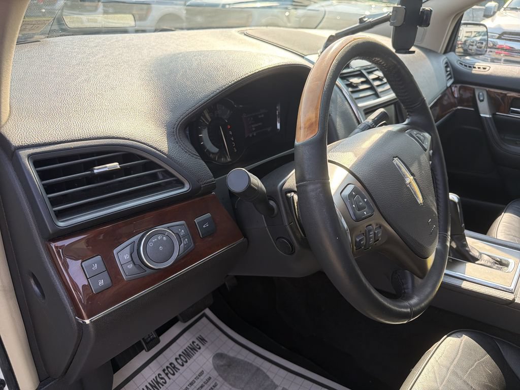 Used 2014 Lincoln MKX AWD w/ Equipment Group 102A image 20