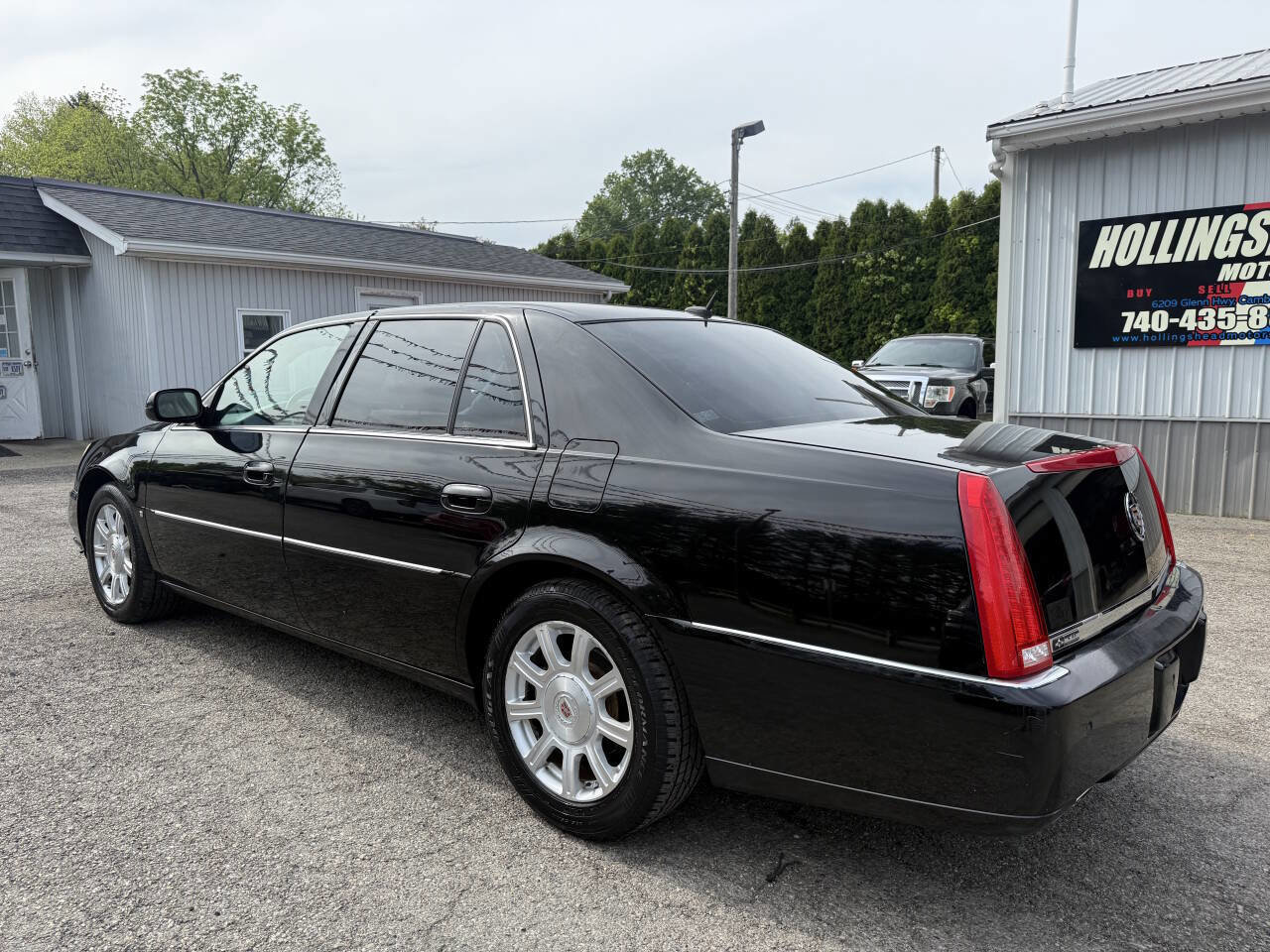 Used 2008 Cadillac DTS w/ Trunk Convenience Package FWD image 8