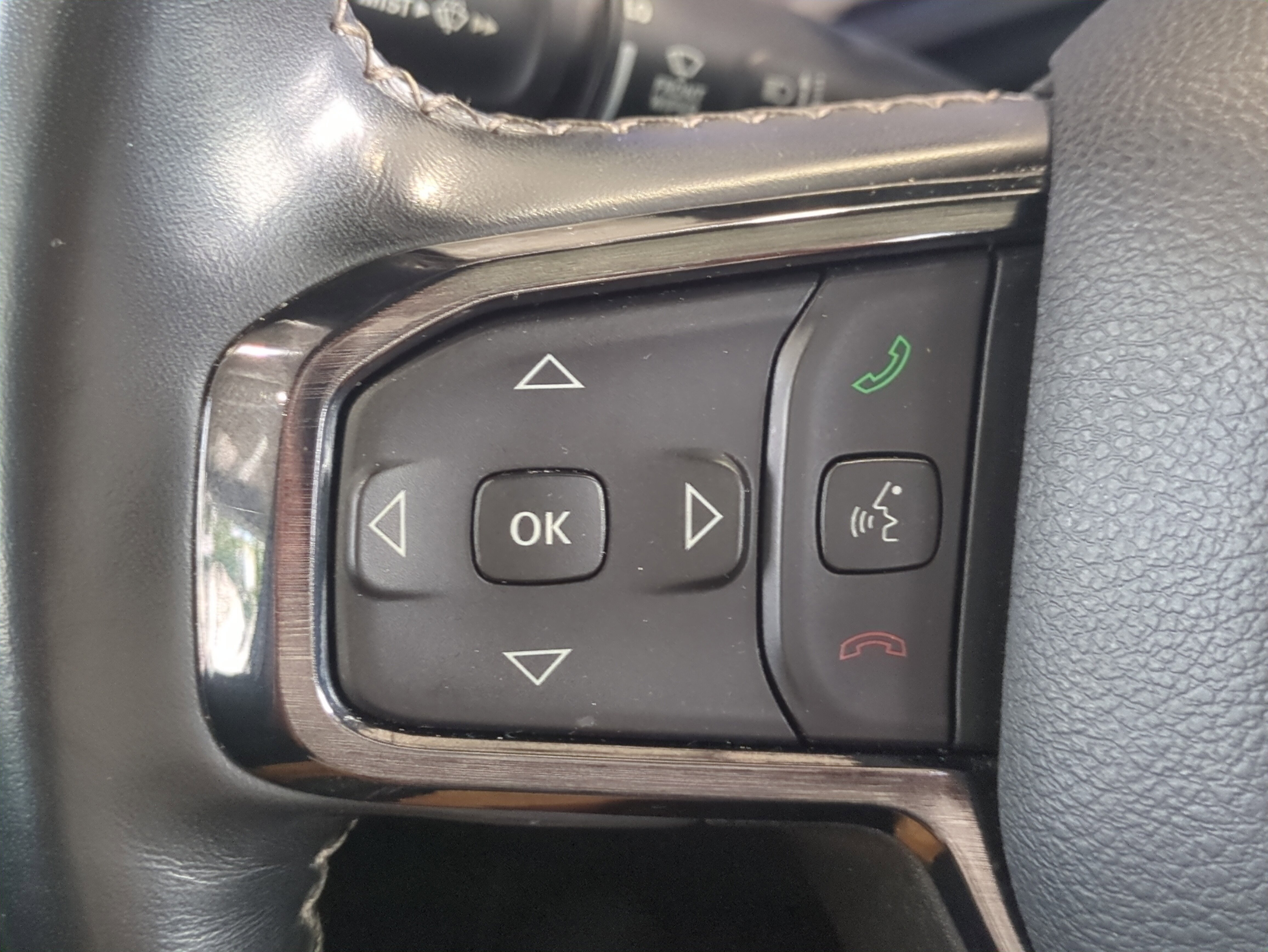 Used 2022 RAM 1500 Limited image 27