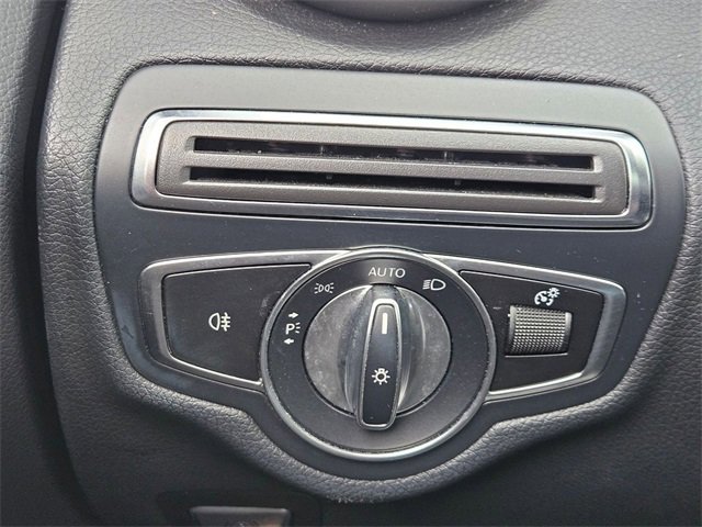 Used 2020 Mercedes-Benz C 300 4MATIC Sedan image 17