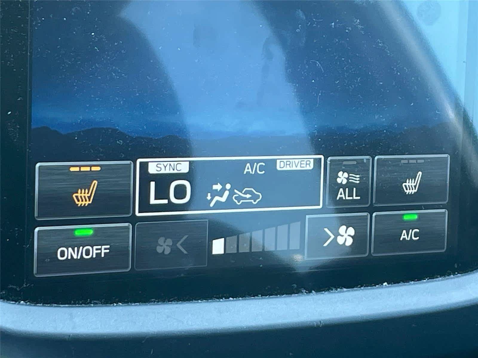Used 2025 Subaru Forester Limited AWD/4WD image 19