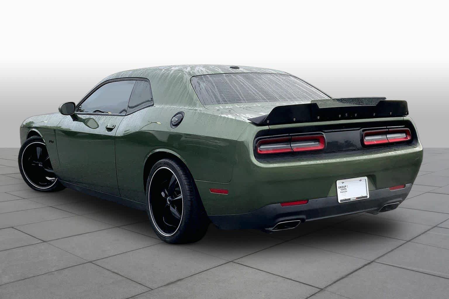 Used 2019 Dodge Challenger R/T RWD image 11