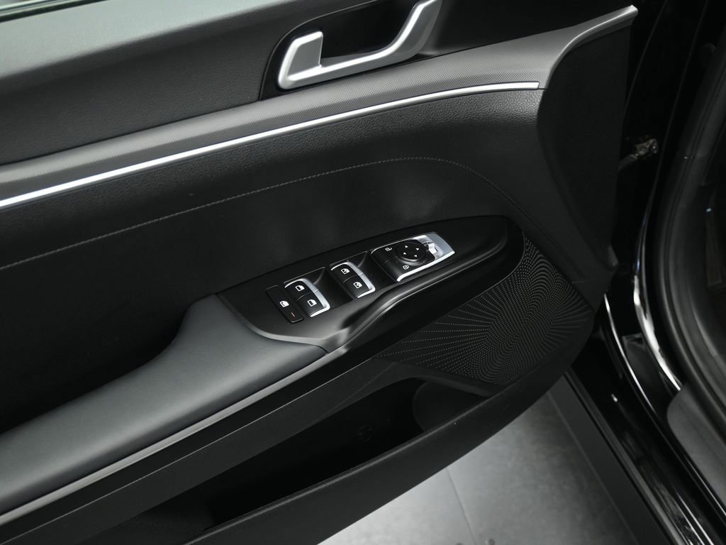 Used 2023 Kia K5 GT-Line w/ GT-Line Premium Package image 10