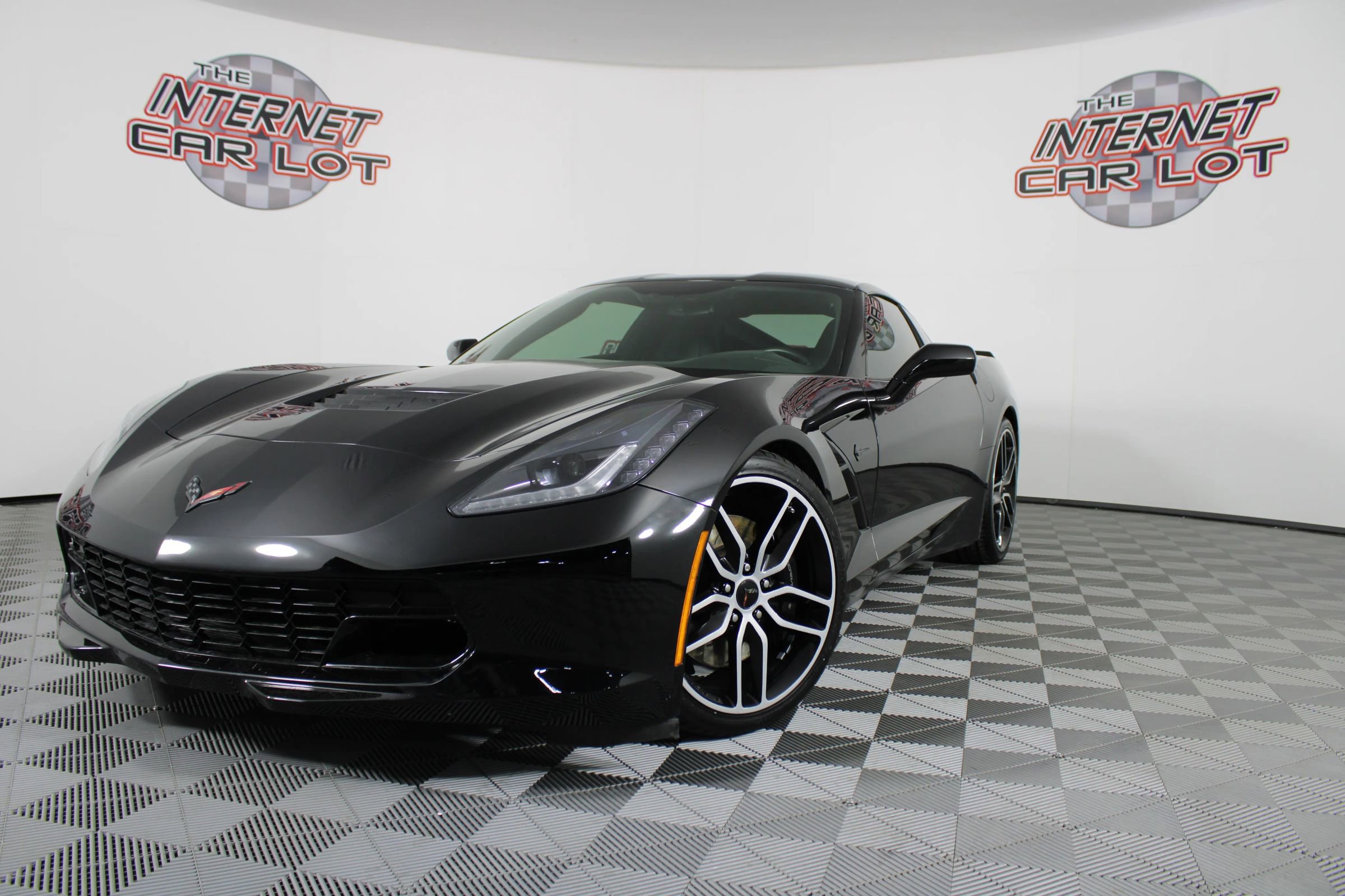 Used 2017 Chevrolet Corvette Stingray Coupe w/ Carbon Flash Badge Package