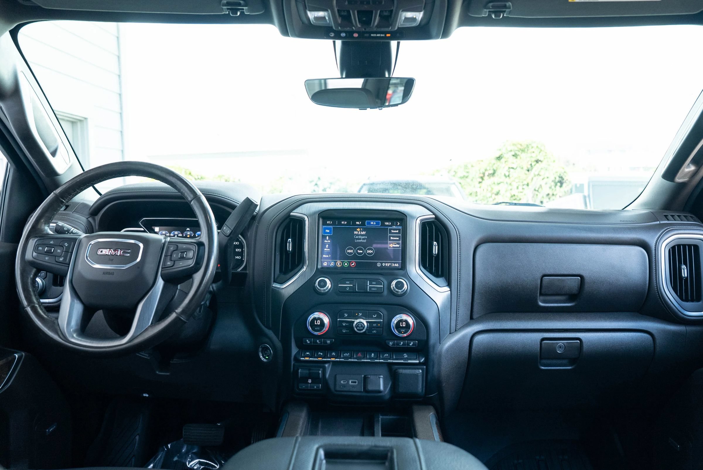 Used 2020 GMC Sierra 1500 Denali w/ Denali Premium Package AWD/4WD image 18