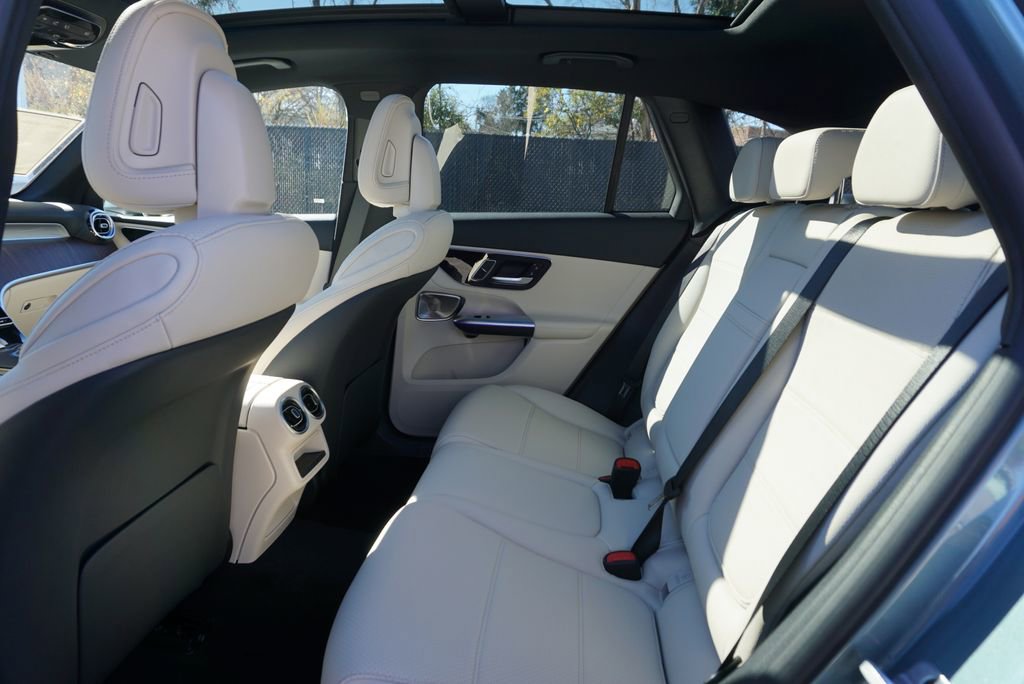 Used 2026 Mercedes-Benz GLC 300 4MATIC image 13