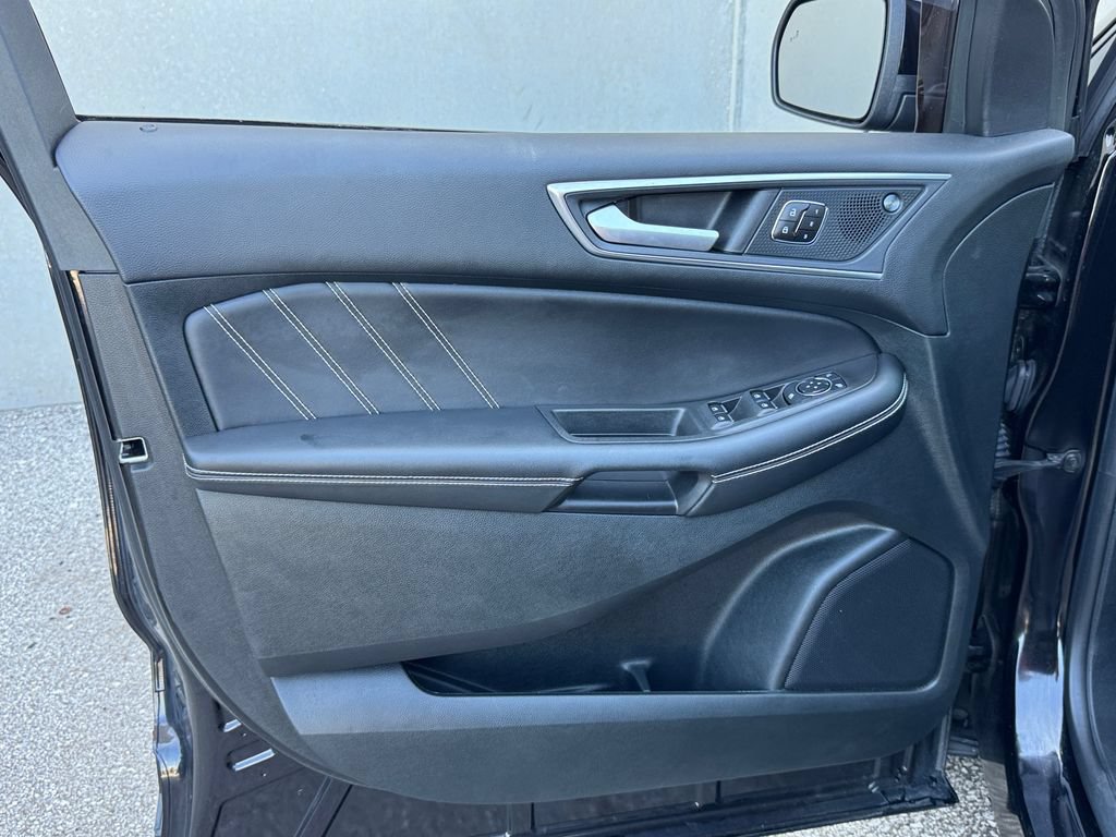 Used 2023 Ford Edge ST AWD/4WD image 17