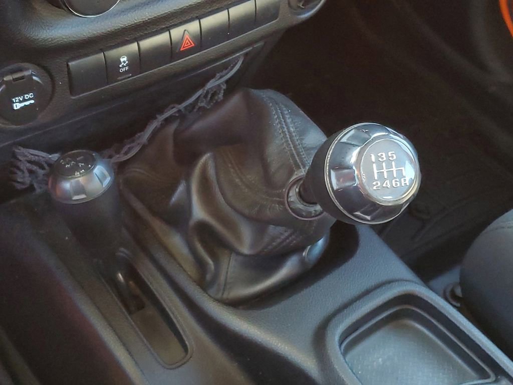 Used 2012 Jeep Wrangler Unlimited Sport w/ Trailer Tow Group image 15