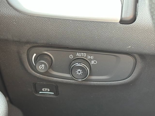 Used 2022 GMC Terrain SLE w/ Driver Convenience Package AWD/4WD image 20